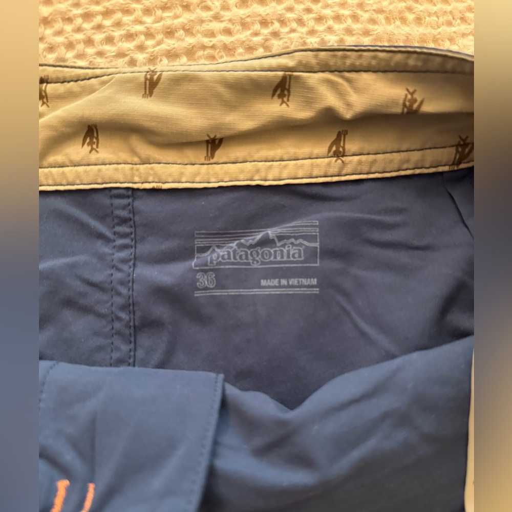 Patagonia Men's Blue Shorts - Picture 3 of 6